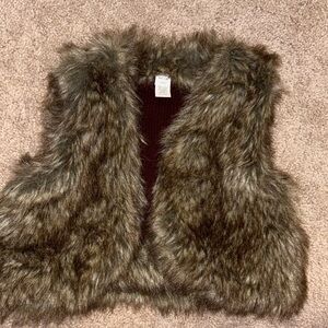 Girls 2t Faux Fur Trim Burgundy Knit Vest